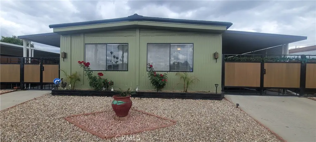 1625 W Johnston Avenue, Hemet, CA 92543 - #1