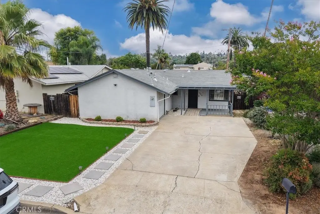 1354 S Maple, Escondido, CA 92025 - #1