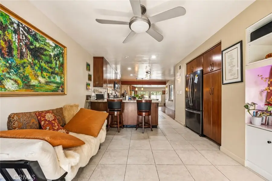 6975 Camino Amero, San Diego, CA 92111 - #3