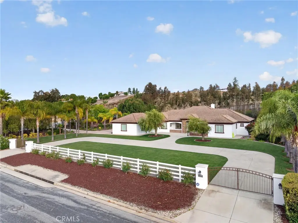 32905 Avenida Lestonnac, Temecula, CA 92592 - #1