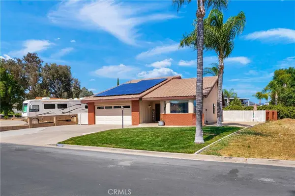 30150 Cove View Street, Canyon Lake, CA 92587