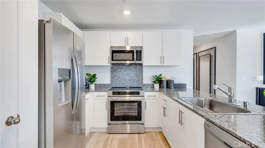 7518 Vassar Avenue, Hesperia, CA 92345 - #3