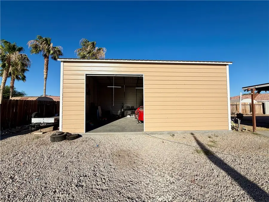 872 N Broadway, Blythe, CA 92225 - #2