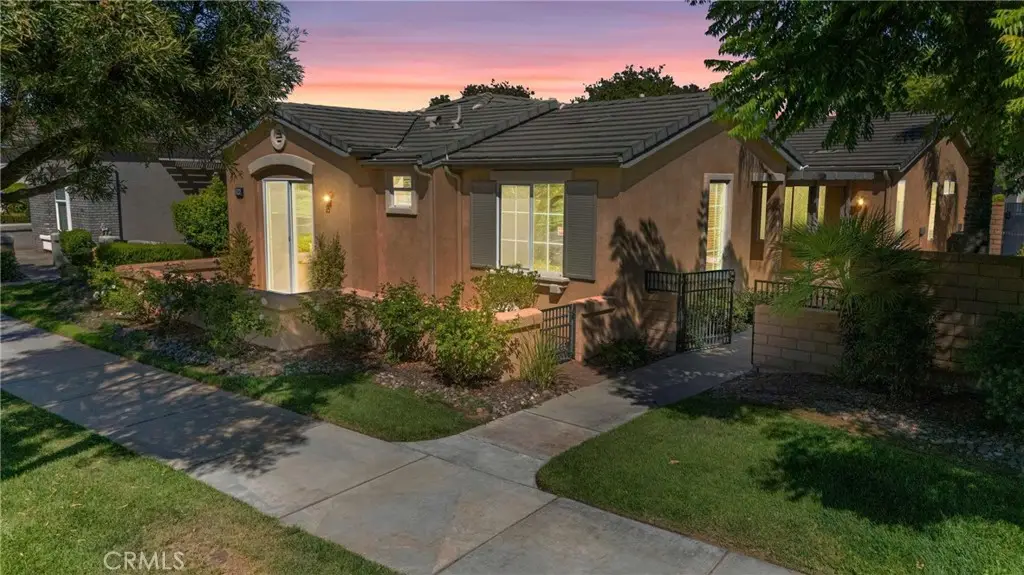 196 Four Seasons Boulevard, Hemet, CA 92545 - #1