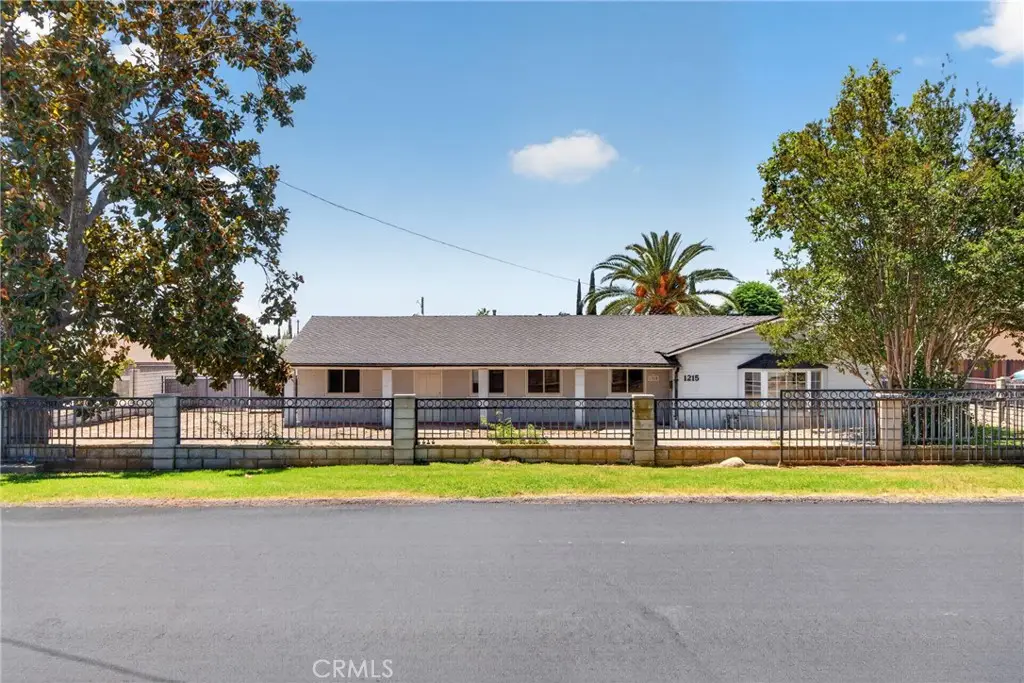 1215 E 39th Street, San Bernardino, CA 92404 - #1