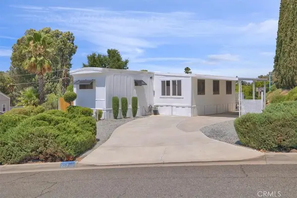 22780 Skylink Drive, Canyon Lake, CA 92587