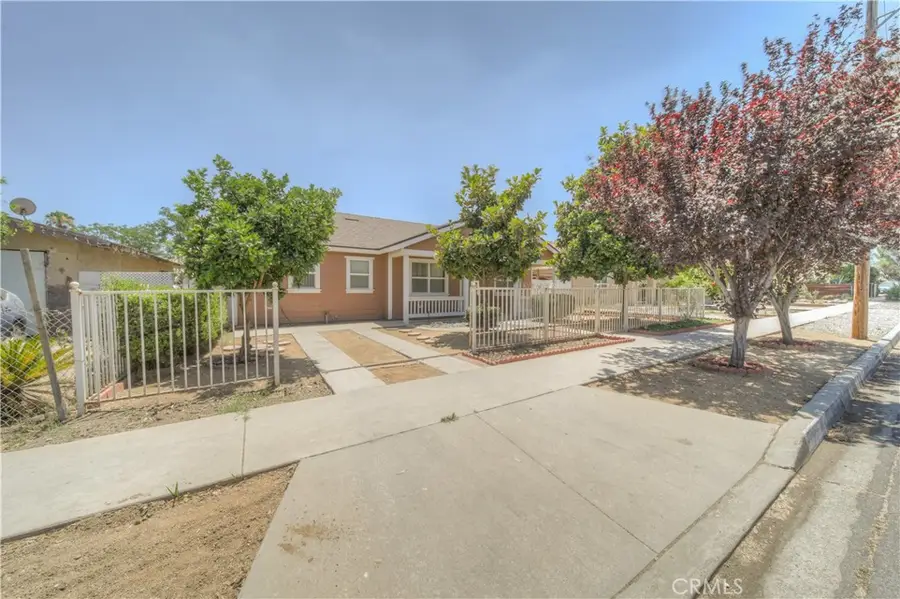259 E 6th, Perris, CA 92570 - #2