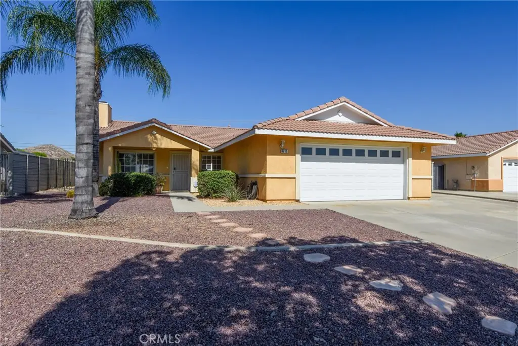 1215 Auburn, Hemet, CA 92545 - #1