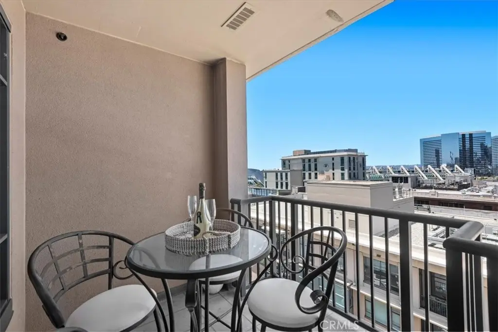 530 K Street #919, San Diego, CA 92101 - #1