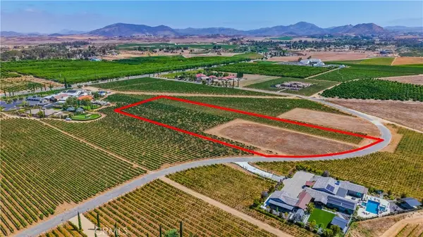 34980 Via Del Ponte, Temecula, CA 92592