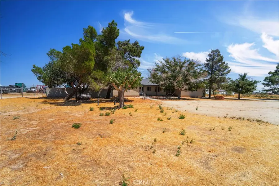 8327 W Avenue I, Lancaster, CA 93536 - #2