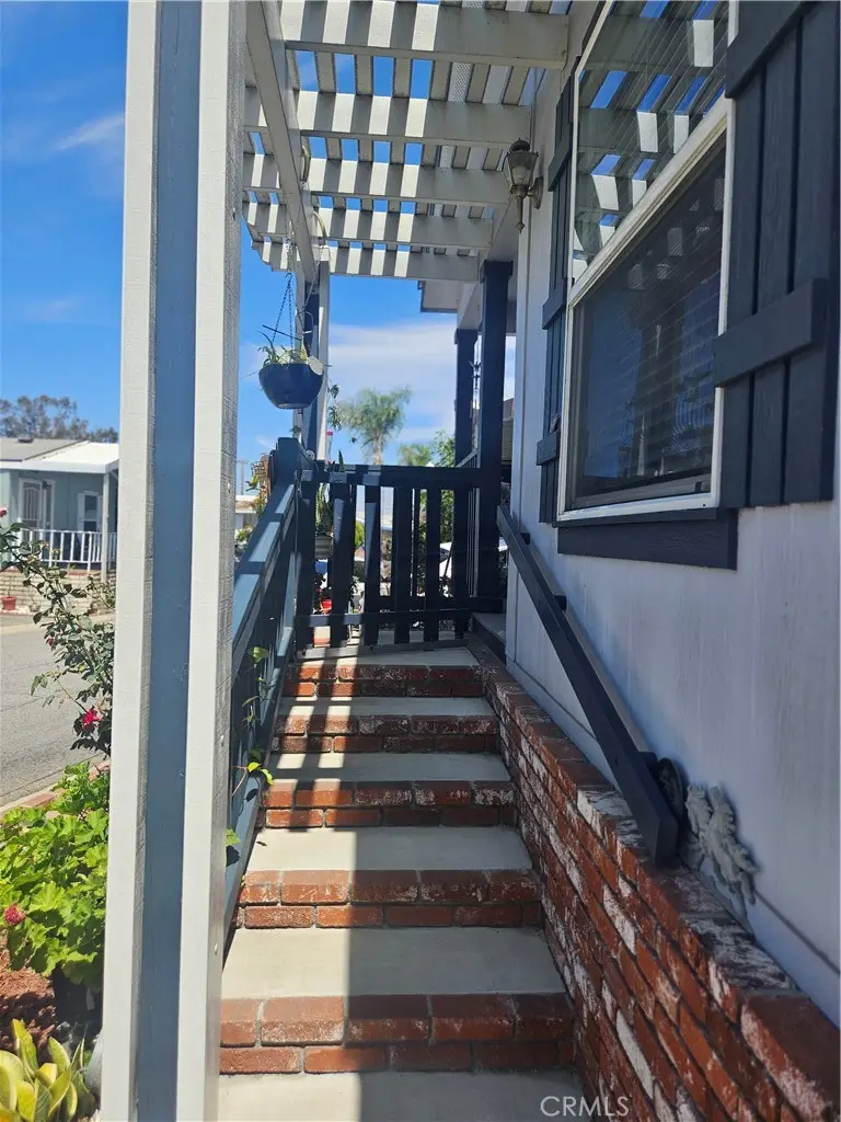 10001 W Frontage Road #211, South Gate, CA 90280 - #3