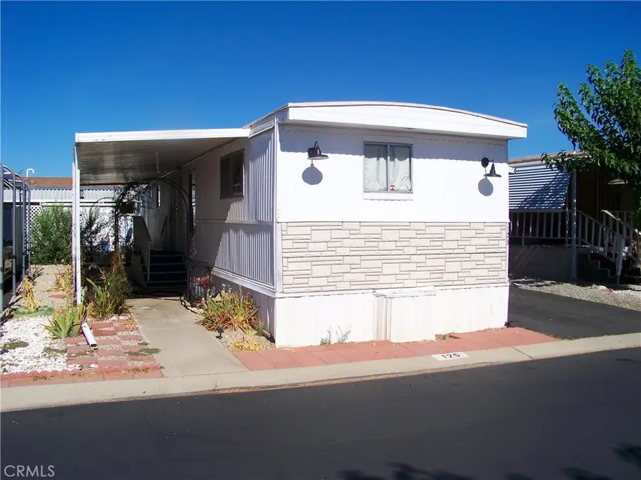 575 S Lyon #125, Hemet, CA 92543 - #3