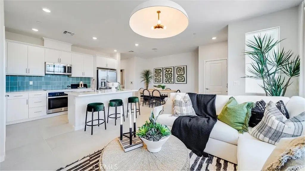 2715 Cloudview Privado, Ontario, CA 91761 - #1