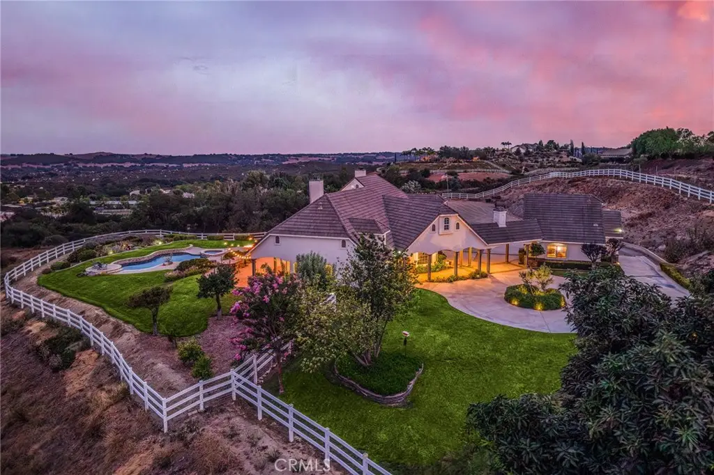 40190 Sierra De Ronda, Murrieta, CA 92562 - #1