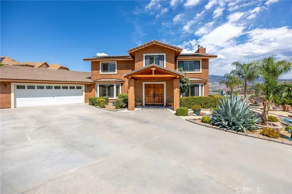 45540 Denizen Heights, Hemet, CA 92544 - #1