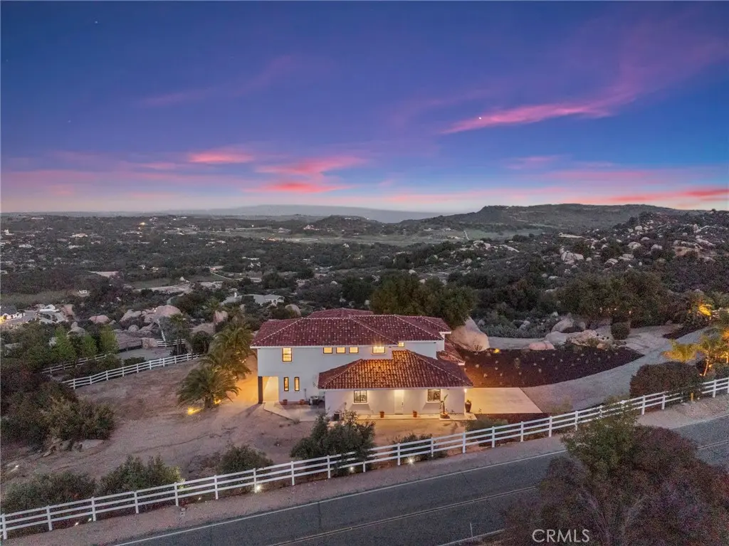 41950 Hacienda Dr, Murrieta, CA 92562 - #1