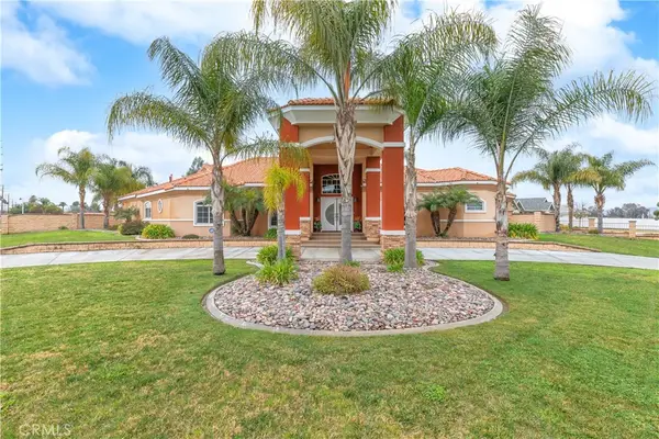 947 W Commonwealth Avenue, Hemet, CA 92543