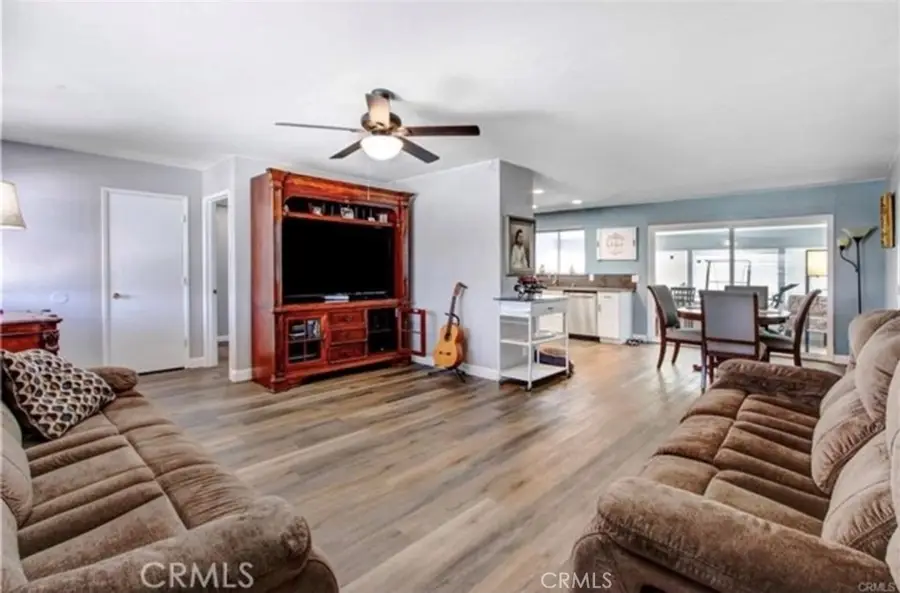 1621 W Montrose, Hemet, CA 92543 - #3