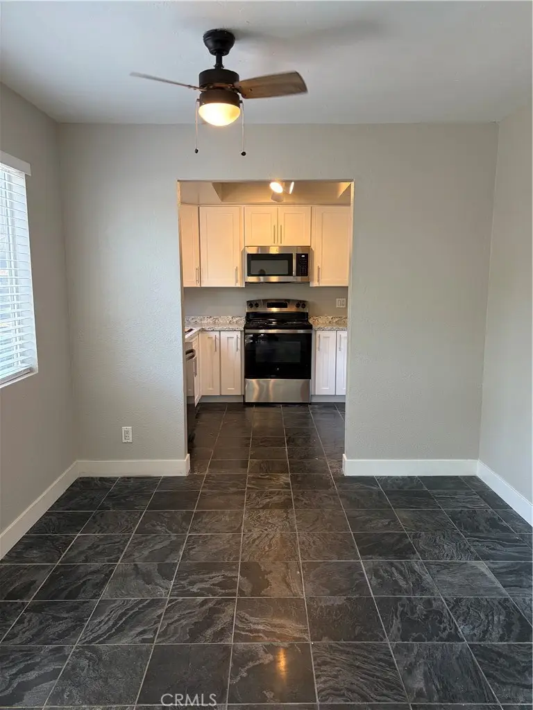 308 Hillside Court, Vista, CA 92084 - #2