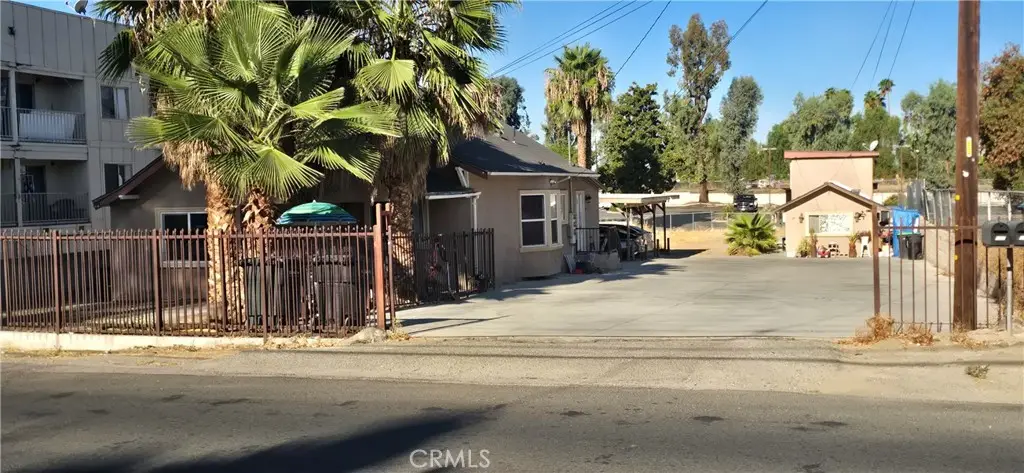 167 N Columbia, Hemet, CA 92544 - #1