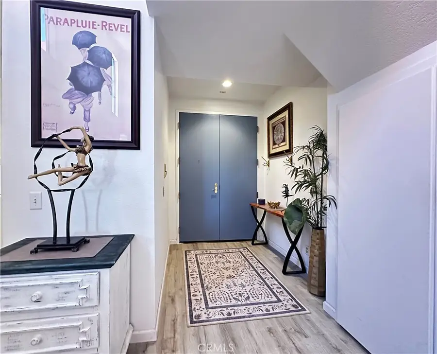 3200 W Riverside Drive #M, Burbank, CA 91505 - #3