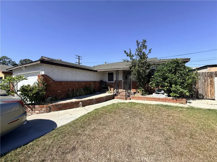 717 E Santa Rita, Compton, CA 90220 - #3