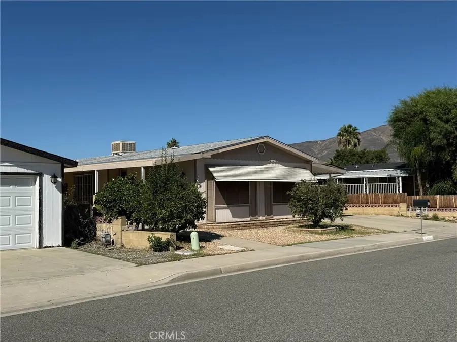 217 Flora Vista, San Jacinto, CA 92582 - #2
