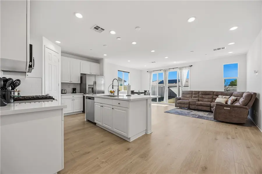458 Berrybush Street, Hemet, CA 92543 - #2