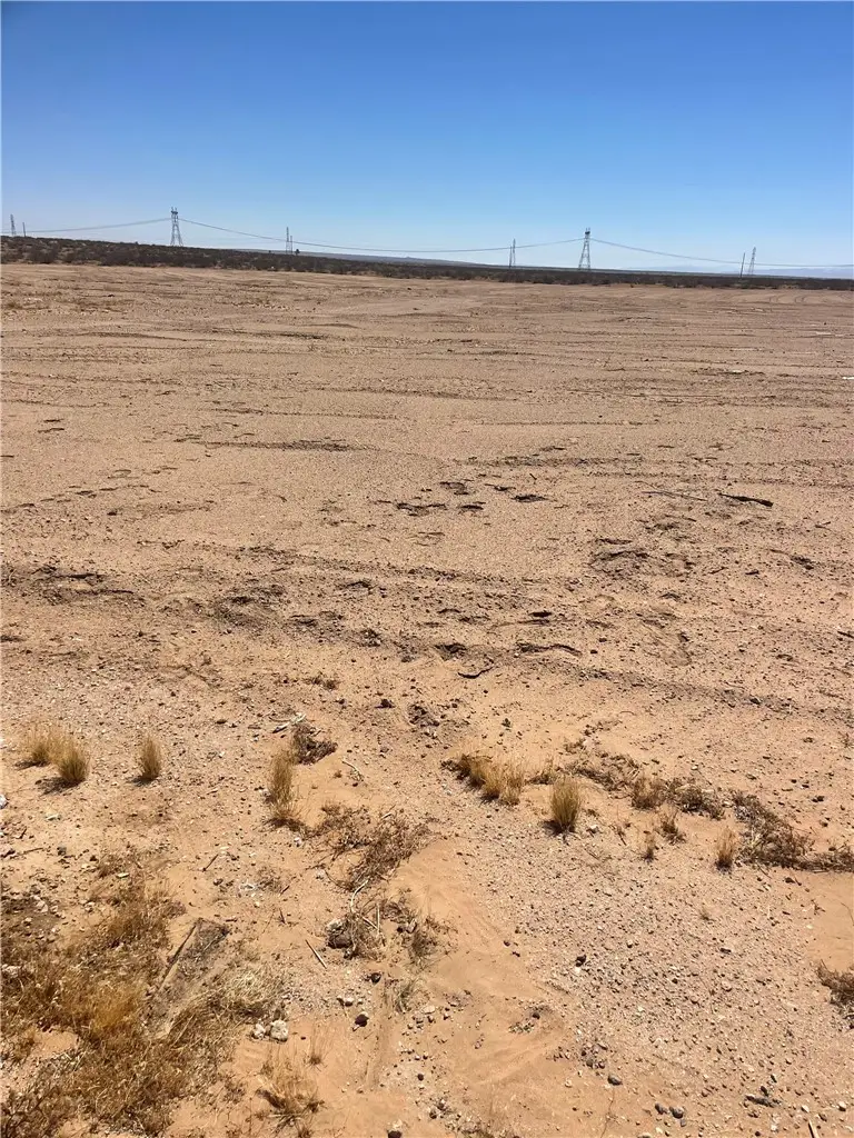 7806 Arapahoe Road, Adelanto, CA 92301 - Image #3