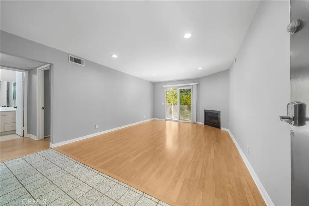 1256 Patricia Avenue #10, Simi Valley, CA 93065 - Image #1