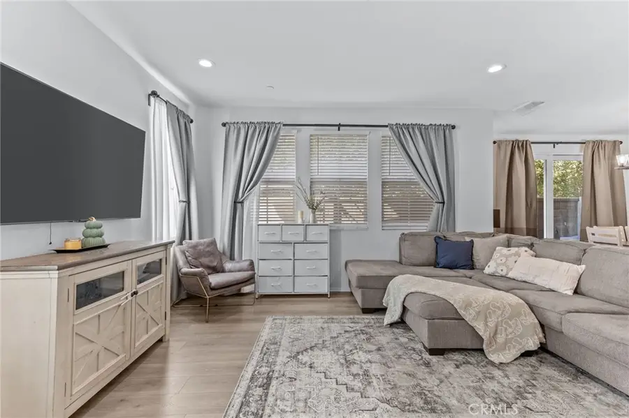 2350 S Via Esplanade #31, Ontario, CA 91762 - Image #2