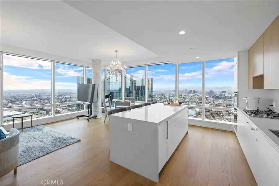 877 Francisco #4111, Los Angeles, CA 90017 - Image #2