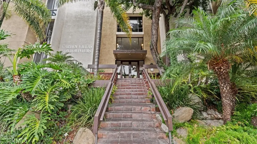 320 S Ardmore, Los Angeles, CA 90020 - #1