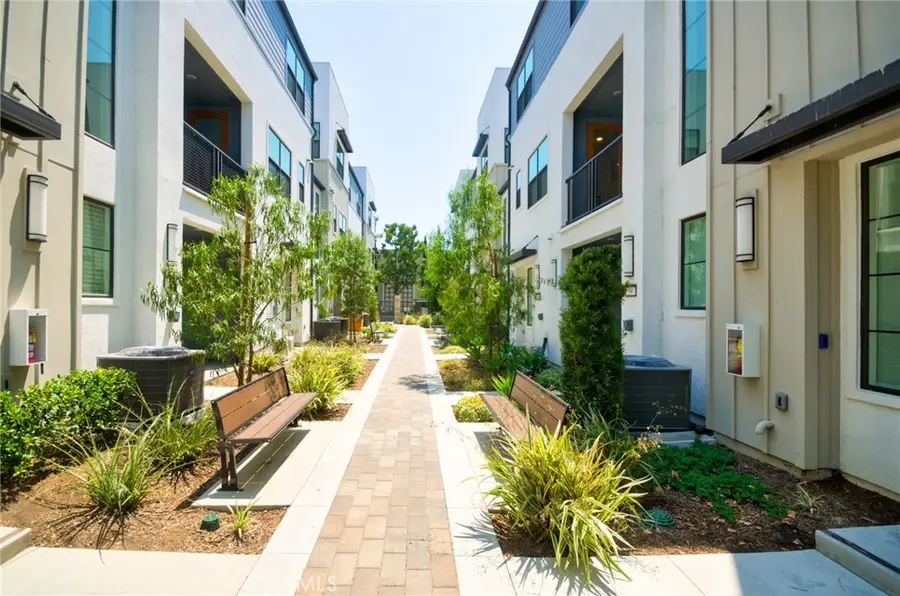 944 N Divino Privado, Ontario, CA 91764 - Image #2