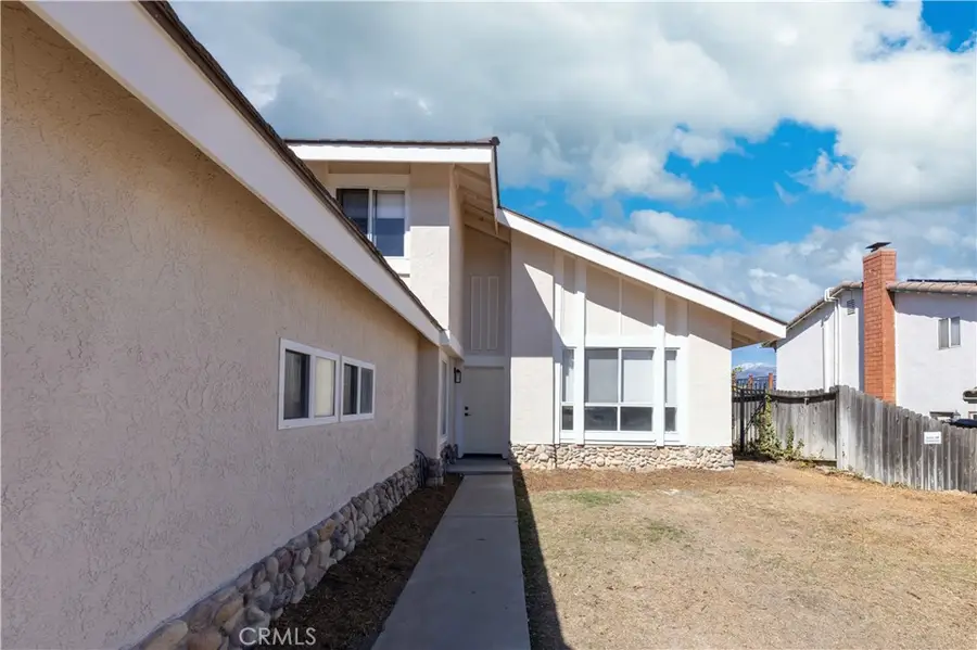 19 Viewpoint, Phillips Ranch, CA 91766 - Image #3