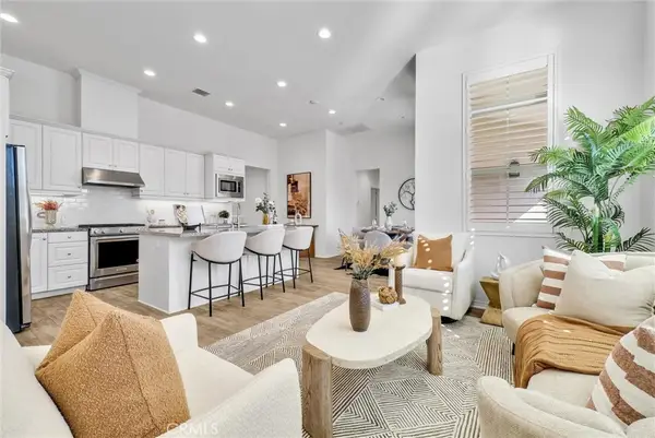 160 Parkwood, Irvine, CA 92620