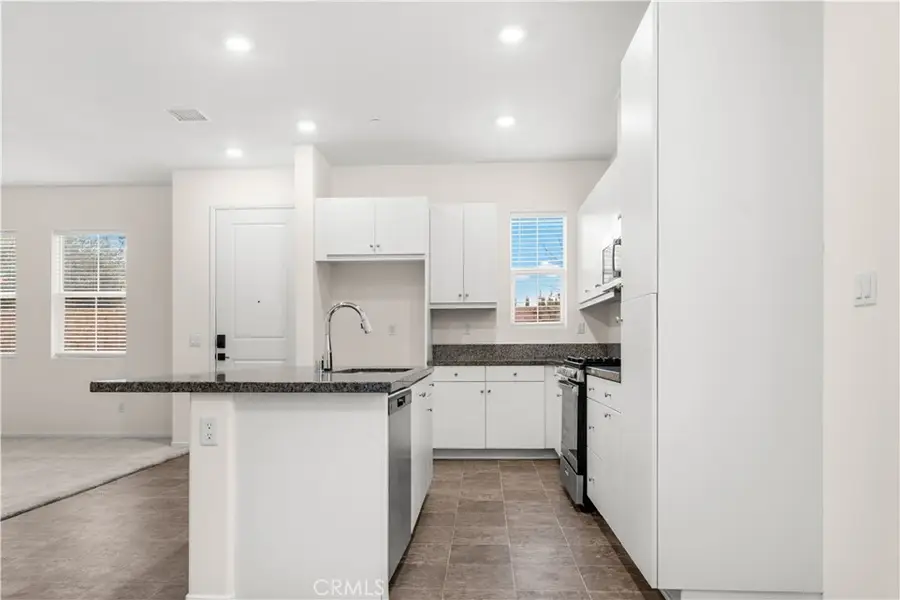 15901 Stresa Lane #6, Fontana, CA 92336 - #3