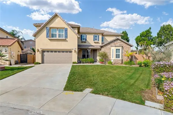7829 Banyon Tree Court, Eastvale, CA 92880