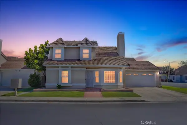 321 Burlington Common, Santa Ana, CA 92704