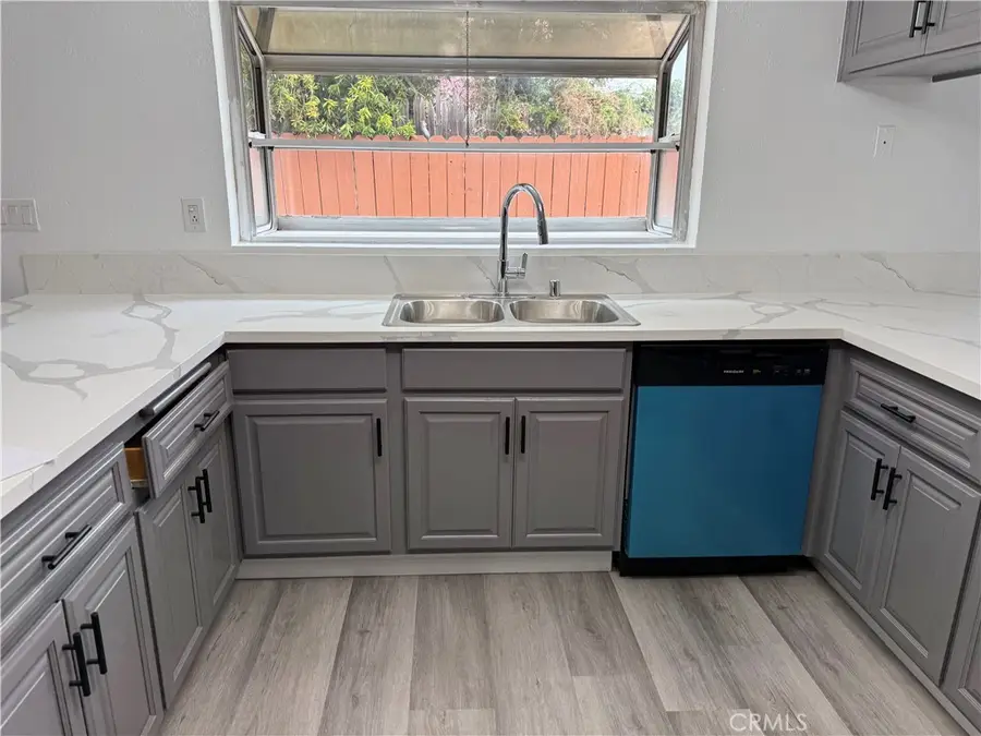 2435 W Broadway, Anaheim, CA 92804 - #2