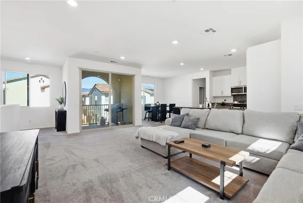 16651 Snowdrop #1, Fontana, CA 92336 - #1