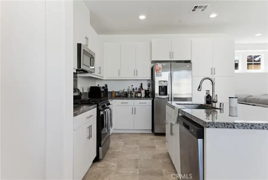 16651 Snowdrop #1, Fontana, CA 92336 - #3