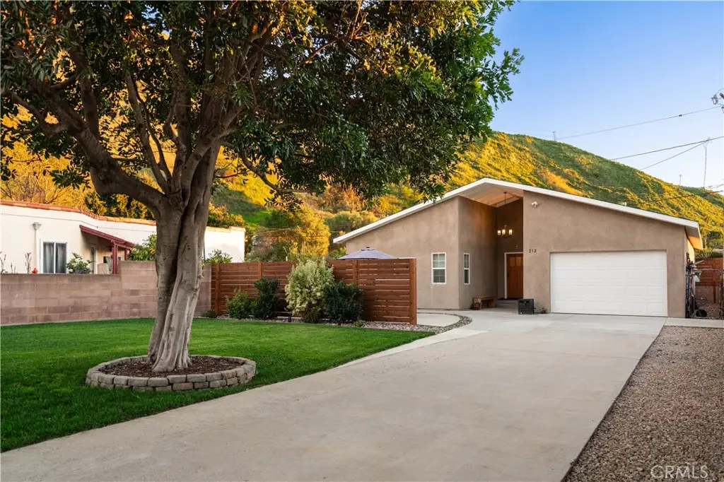 212 E Barnett Street, San Buenaventura Ventura, CA 93001 - #1