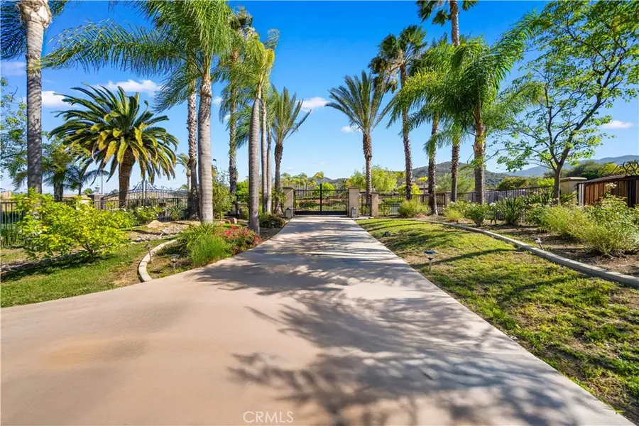 423 Cleveland Way, Corona, CA 92881 - #3