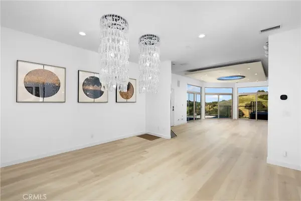 2637 N Mountain Avenue, Claremont, CA 91711