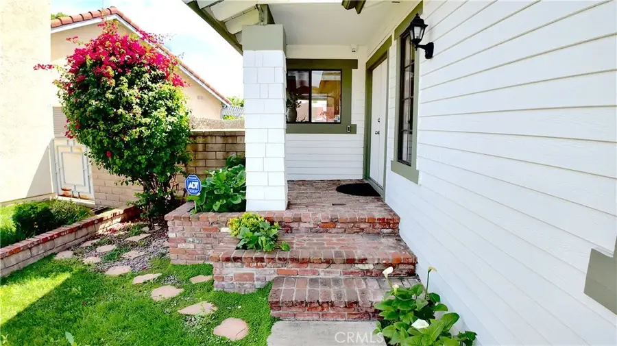 6 Skyline, Phillips Ranch, CA 91766 - #3