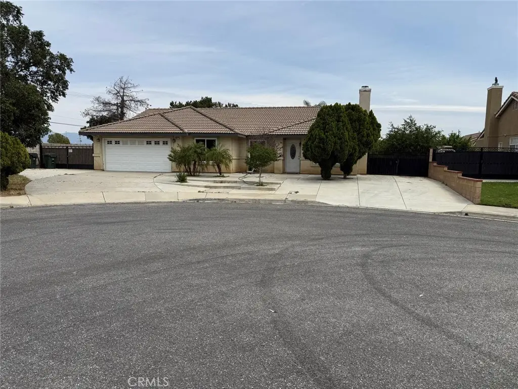10517 Dream Street, Bloomington, CA 92316 - #1