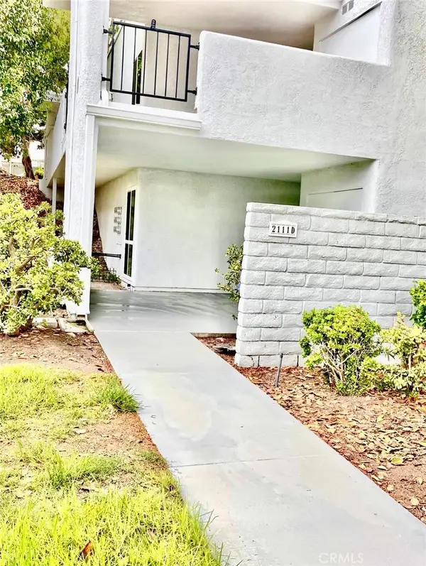 2111 Via Puerta #D, Laguna Woods, CA 92637