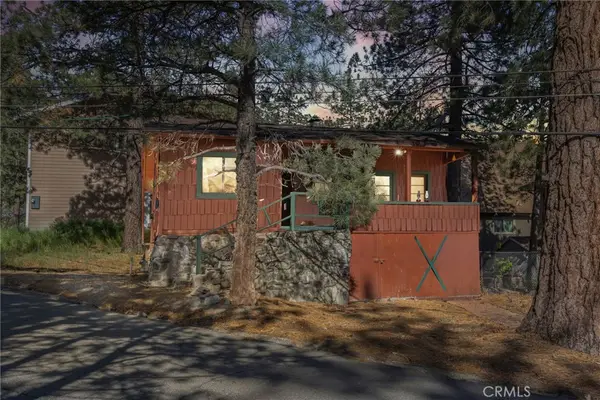2054 E Canyon, Wrightwood, CA 92397